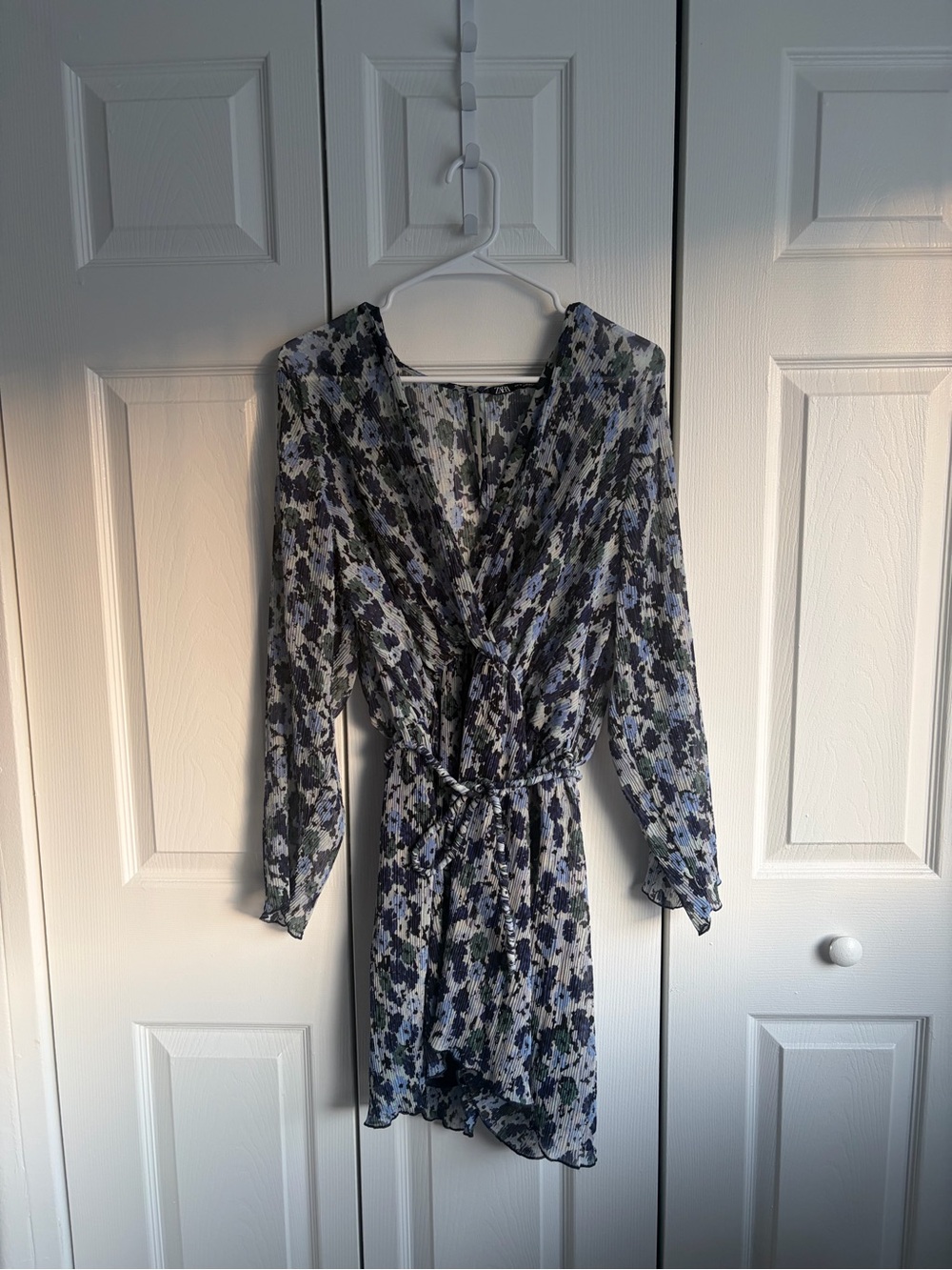 Zara Blue and Green Floral Long-Sleeve Mini Dress